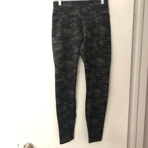 Women’s Camo Leggings